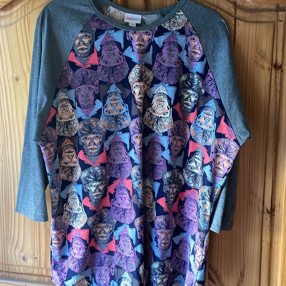 LuLaRoe Raglan T-Shirt